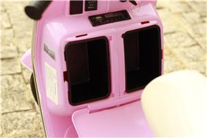 Scuter electric pentru copii Piaggio Vespa Roller 40W 12V PREMIUM - imagine 3