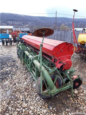 Semănătoare păioase Nodet pe discuri, 4 metri, 29 rânduri, vopsea originala. - imagine 3