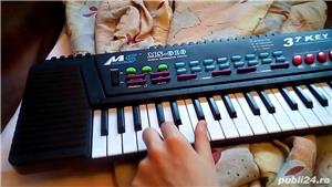 Orga pian MIDI Miditech CASIO pt copiii care încep lecții de pian