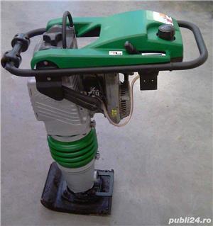 Inchiriez Mai Compactor