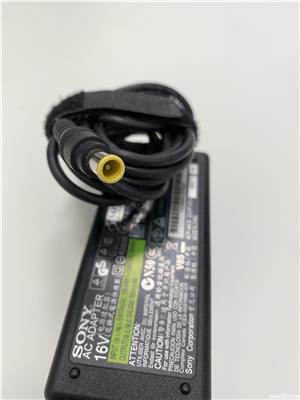 Incarcator laptop Sony model VGP-AC16V8 16v 4A 65W 