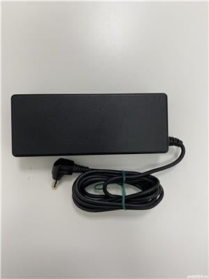 incarcator Fujitsu SEC100P2-19.0 AC ADAPTER 19VDC 4.22A - imagine 2