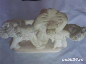 Ansamblu Art Deco de trei muze, trio de dame din resin - imagine 4