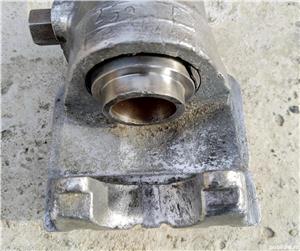 Etrier frana dreapta Dacia 1300/1310 - imagine 6