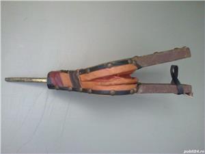 Foale orientale vintage din piele, lemn si alama pt. facut focul in semineu, soba