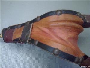 Foale orientale vintage din piele, lemn si alama pt. facut focul in semineu, soba - imagine 4