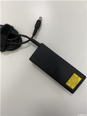 Incarcator LAPTOP TOSHIBA PA-1750-08 15V / 5A 75W  - imagine 3