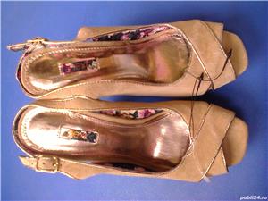 Pantofi dama noi Next Anglia, cu platforma piele intoarsa maro deschis nr. 38 si 38,5