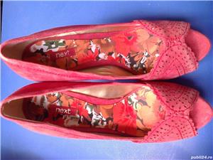 Pantofi dama noi Next Anglia din piele intoarsa rosu ciclam nr. 39