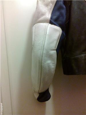 Geaca vintage motocicleta, piele naturala neagra, alb si albastra: Akito Daytona Racing pt. motor - imagine 5