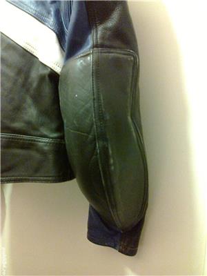 Geaca vintage motocicleta, piele naturala neagra, alb si albastra: Akito Daytona Racing pt. motor - imagine 6