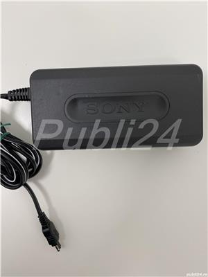 Incarcator Sony AC-L10A 8.4V / 1.5A 