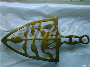 Suport fier de calcat din alama cu vulpe din Anglia, trepied fier de calcat vintage