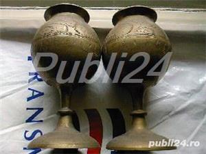 Pereche vaze cupe sferice, din alama incrustata