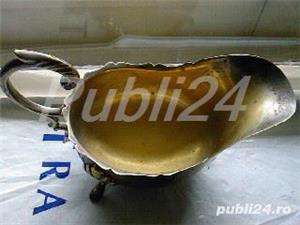 Sosiera din alpaca argintata cu 3 picioare, vintage Anglia - imagine 3