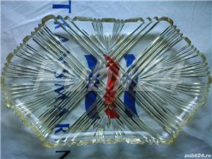 Platou hexagonal sticla presata epoca Victoriana, Anglia / platou forma rinichi