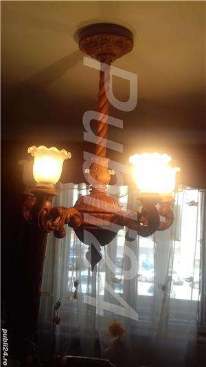 Candelabru deosebit din lemn masiv sculptat manual