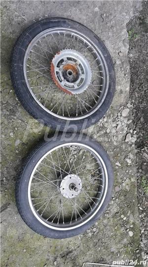 2 roti fata 2 roti spate MOTOCICLETA/MOTORETA/MOPED/MOTOR vechi,pret pentru o bucata