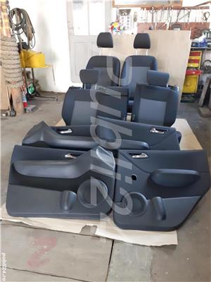 Interior mercedes a class benzina  - imagine 4