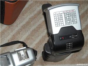 Vand aparat foto Olimpia,vintage,defect, cu blitz si gentuta - imagine 3