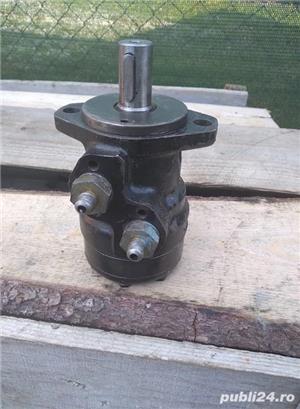 Pompa hidraulica CAT  HIDROMOTOR ROTIRE,Caseta servo directie Tractor. - imagine 2