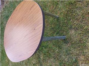 Vând masă semirotundă 0,900x1400
