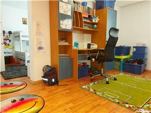 Vând apartament cu 5 camere, ultracentral - zona parc Junior. Accept schimb cu casă. - imagine 8