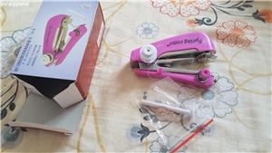 Mașină de cusut de mână 