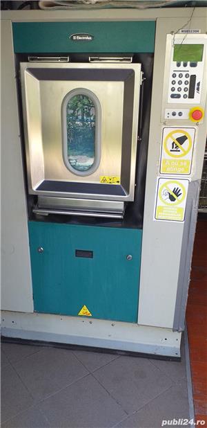 Masina de spalat profesinala Electrolux de 23kg