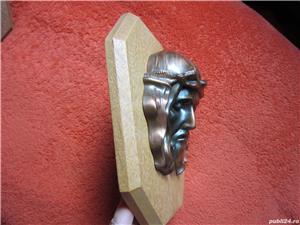 sculptura profil bronz pe lemn,decoratiune religioasa de colectie cadou inedit - imagine 3