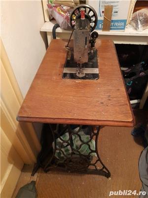 Mașină de cusut Singer seria F2772556 fabricată in 1911 în stare de funcționare - imagine 4
