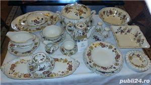 Vand servuci de masa 