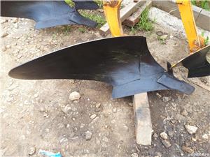 Plug reversibil Kuhn Master 120, cu 4+1=5 brazde, vopsea originala, fara suduri, stare foarte buna - imagine 3