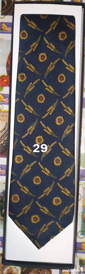 Cravate bărbătești, diverse culori, materiale și modele - imagine 7