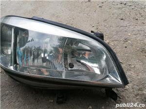 Far dreapta Opel zafira A 