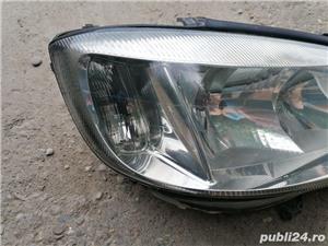 Far dreapta Opel zafira A  - imagine 4