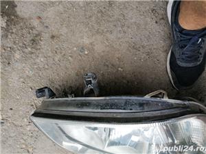 Far dreapta Opel zafira A  - imagine 5