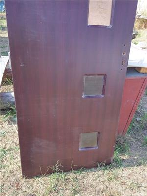 Vand usa exterior din lemn - imagine 3