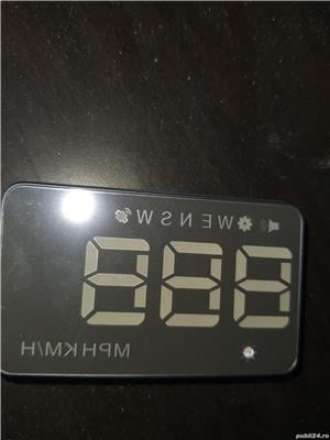 Dispozitiv de afisare a vitezei si directiei masinii pe parbriz - imagine 2