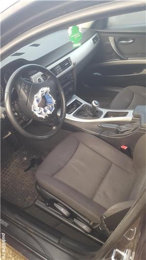 dezmembrez bmw e90 - imagine 4