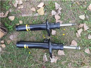 Amortizoare Monroe 16498 pentru Octavia 2 Superb 2 Caddy alltrack / 3  Vw golf 5 / 6 golf plus  - imagine 3