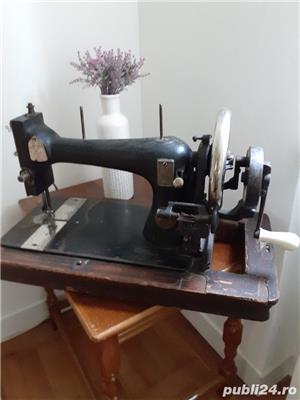 Masina de cusut Naumann-Singer