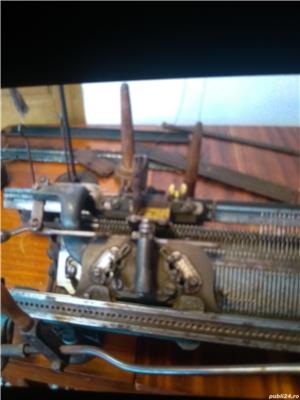 Masina tricotat manuala  nemteasca veche  - imagine 5