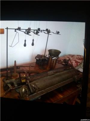 Masina tricotat manuala  nemteasca veche  - imagine 3