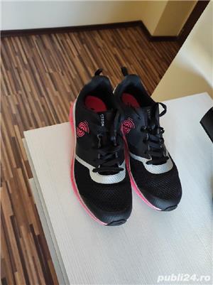 Adidas STRONG, mărimea 38/39 - imagine 2
