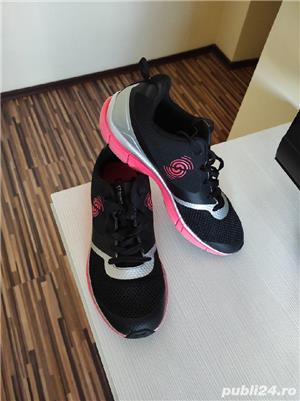 Adidas STRONG, mărimea 38/39
