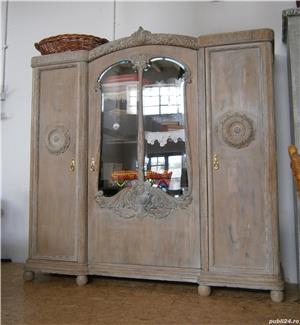 Sifonier vechi din lemn masiv de stejar reconditionat (Dulap/Mobila)