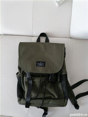 Vând rucsac fashion produs de calitate nou nouț. 