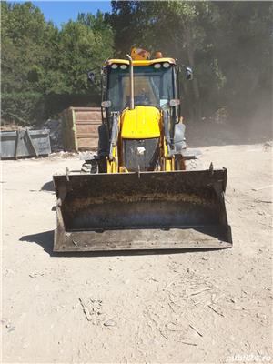 Închiriez buldoexcavator, miniexcavator 3.5t, basculantă 6x4 - imagine 3