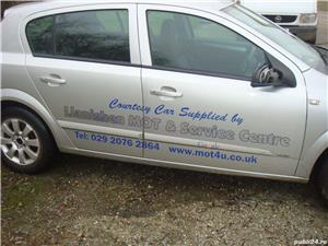 Usa OPEL ASTRA H dreapta fata 